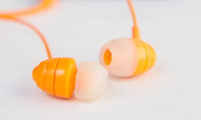 Auricular de botón con silicona y cable